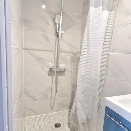 Hypercentre アパート ヴァランシエンヌ