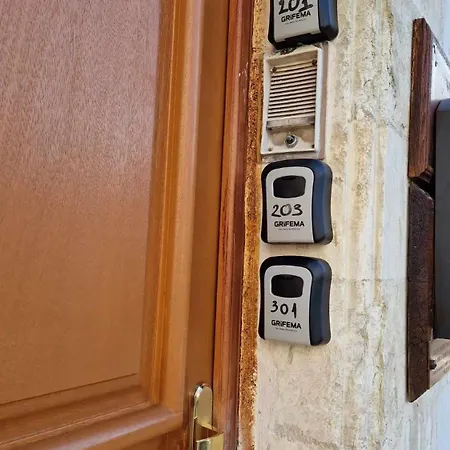 アパート Hypercentre ヴァランシエンヌ